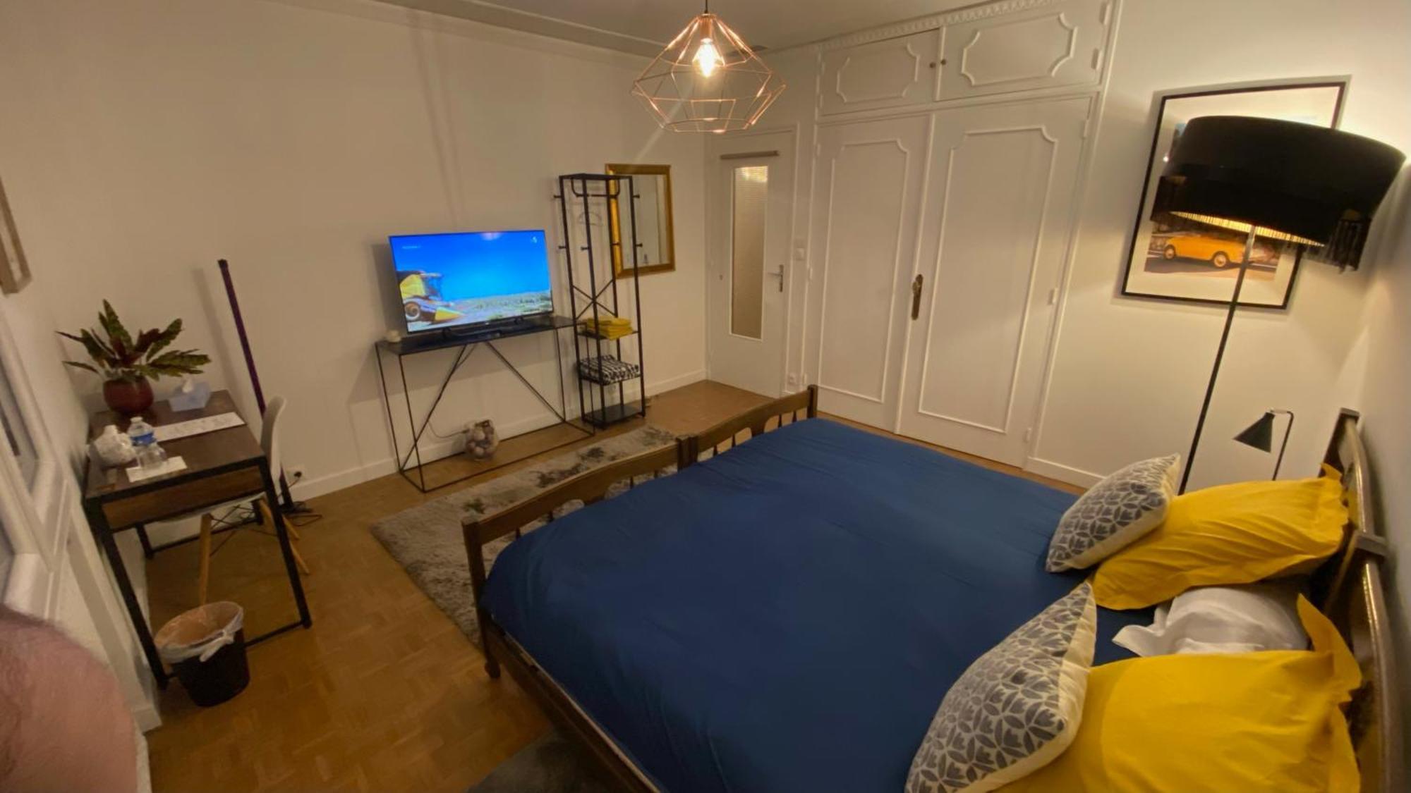 Bed and Breakfast Casa Lovo Saint-Laurent-de-Mure Exterior foto